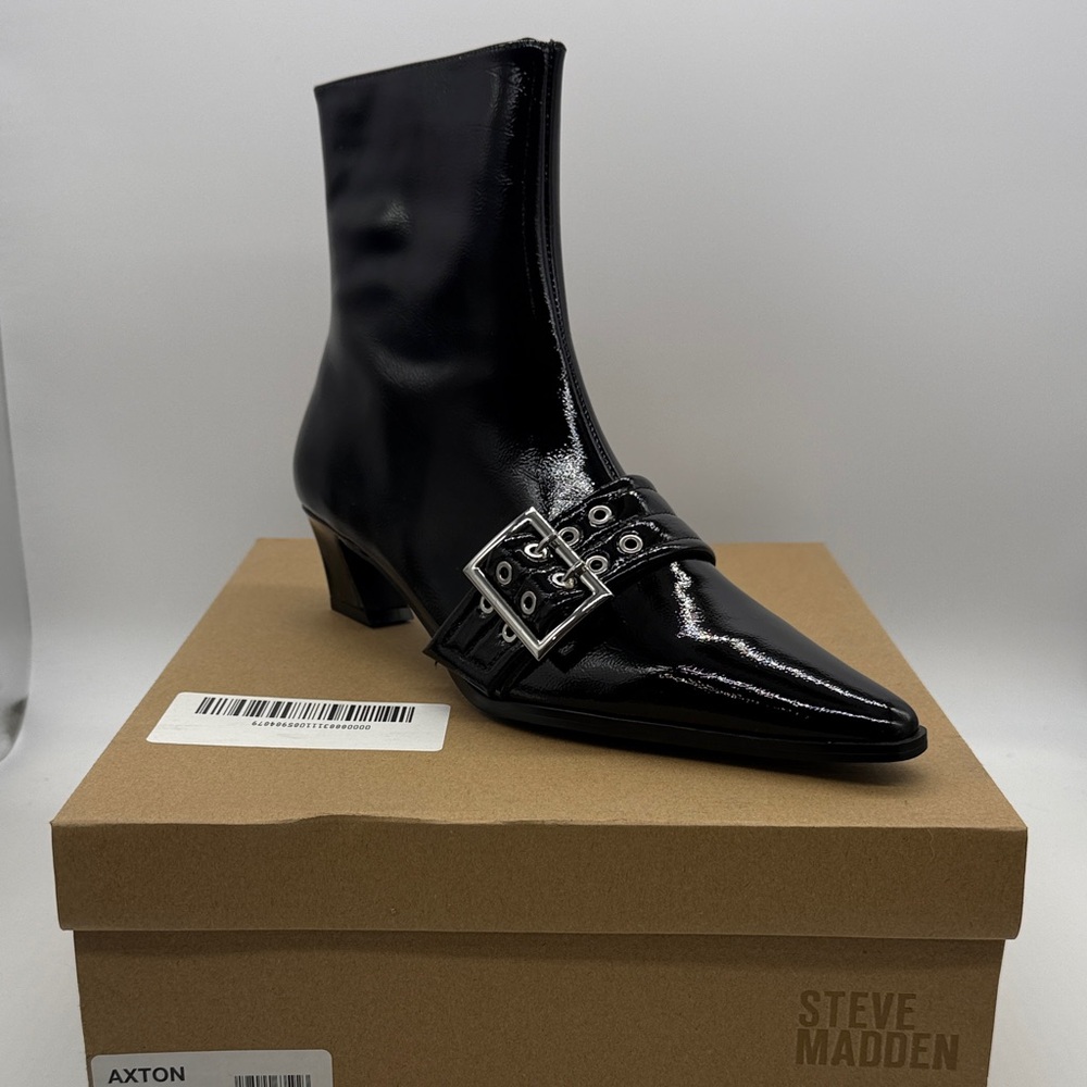 Steve Madden Axton Black Patent